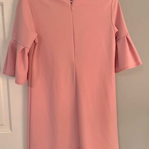 2 Hearts Bell sleeve shift dress - Picture 2 of 2